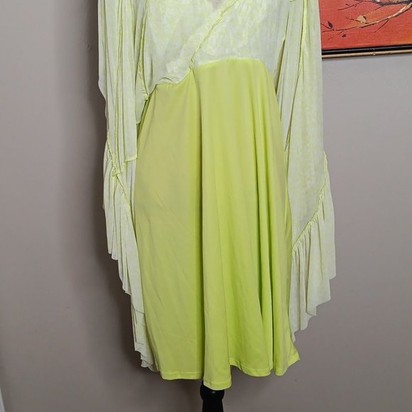 Torrid Mesh Floral Ruffle Midi Dress Size 1X - Picture 7 of 12